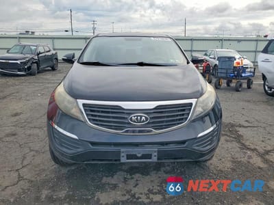Piąte zdjęcie samochodu w środku: 2011 KIA SPORTAGE LX VIN:KNDPBCA29B7095453 - miniatura