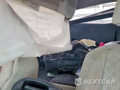 Zdjęcie 10 z 13 samochodu: 2021 KIA SELTOS SX VIN:KNDETCA28M7177052 - miniatura