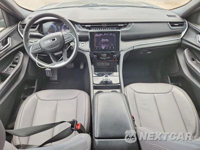 Zdjęcie 8 z 13 samochodu: 2025 JEEP GRAND CHEROKEE LAREDO VIN:1C4RJGAG4SC315796 - miniatura