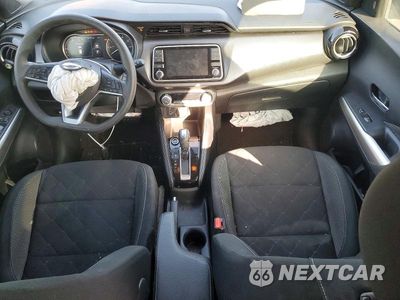 Zdjęcie 8 z 13 samochodu: 2020 NISSAN KICKS SV VIN:3N1CP5CV9LL516770 - miniatura