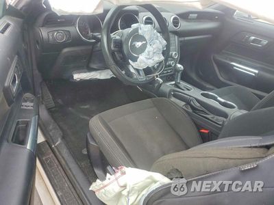 Zdjęcie 8 z 12 samochodu: 2019 FORD MUSTANG VIN:1FA6P8TH5K5184725 - miniatura