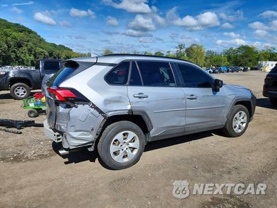 Trzecie zdjęcie samochodu z tyłu: 2020 TOYOTA RAV4 LE VIN:JTMF1RFV7LD059915 - miniatura
