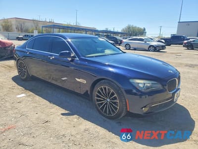 Czwarte zdjęcie samochodu z boku: 2012 BMW 750 LI VIN:WBAKB8C59CC963309 - miniatura