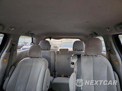 Zdjęcie 10 z 14 samochodu: 2012 TOYOTA SIENNA LE 8-PASSENGER VIN:5TDKA3DC6CS015745 - miniatura