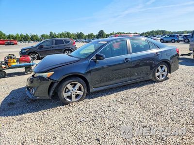 2014 TOYOTA CAMRY SE 4T1BF1FKXEU420074 - główne zdjęcie licytacji z USA - miniatura