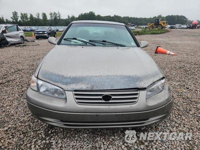 Piąte zdjęcie samochodu w środku: 1998 TOYOTA CAMRY LE VIN:4T1BG22K4WU273115 - miniatura