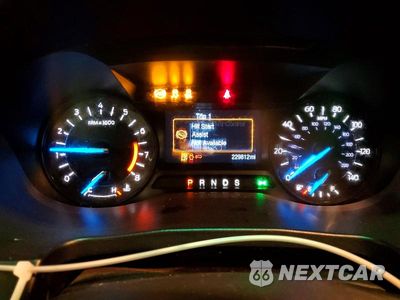 Zdjęcie 9 z 14 samochodu: 2016 FORD EXPLORER XLT VIN:1FM5K8D8XGGA98143 - miniatura