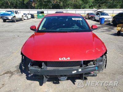 Piąte zdjęcie samochodu w środku: 2025 KIA K4 LXS VIN:3KPFT4DE4SE154851 - miniatura