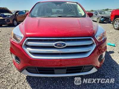 Piąte zdjęcie samochodu w środku: 2019 FORD ESCAPE SE VIN:1FMCU9GD2KUA97630 - miniatura