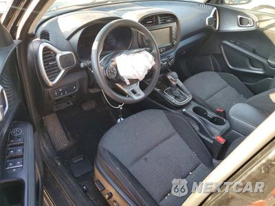 Zdjęcie 8 z 13 samochodu: 2021 KIA SOUL S VIN:KNDJ23AU0M7772366 - miniatura