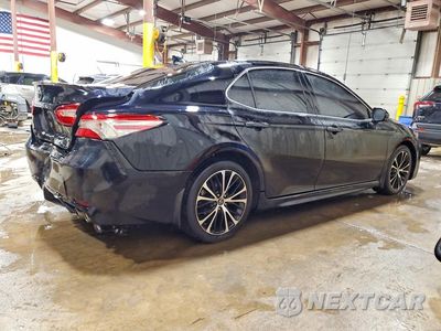 Trzecie zdjęcie samochodu z tyłu: 2019 TOYOTA CAMRY SE VIN:4T1B11HK3KU822106 - miniatura