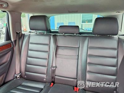 Zdjęcie 10 z 13 samochodu: 2004 VOLKSWAGEN TOUAREG 3.2 VIN:WVGBC67L94D035813 - miniatura