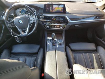 Zdjęcie 8 z 12 samochodu: 2018 BMW 530 I VIN:WBAJA5C55JWA57301 - miniatura