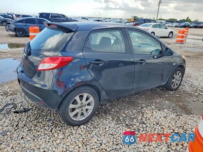 Trzecie zdjęcie samochodu z tyłu: 2014 MAZDA MAZDA2 TOURING VIN:JM1DE1LY7E0175797 - miniatura