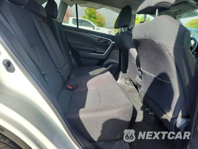 Zdjęcie 11 z 13 samochodu: 2021 TOYOTA RAV4 LE VIN:2T3G1RFVXMC180478 - miniatura