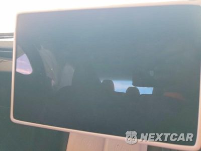 Zdjęcie 9 z 12 samochodu: 2025 TESLA MODEL 3 VIN:5YJ3E1EA3SF988384 - miniatura