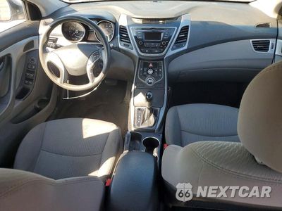 Zdjęcie 8 z 12 samochodu: 2016 HYUNDAI ELANTRA SE VIN:5NPDH4AE7GH722056 - miniatura