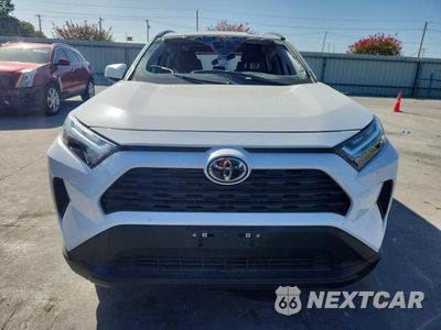 Piąte zdjęcie samochodu w środku: 2025 TOYOTA RAV4 XLE VIN:2T3W1RFV9SW412480 - miniatura
