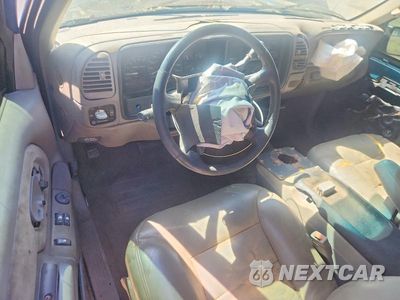 Zdjęcie 8 z 12 samochodu: 1997 CHEVROLET GMT-400 K1500 VIN:2GCEK19RXV1232267 - miniatura