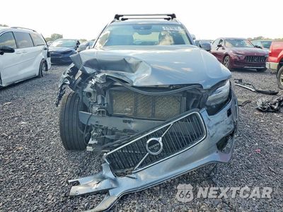 Piąte zdjęcie samochodu w środku: 2017 VOLVO XC90 T6 VIN:YV4A22PK6H1166950 - miniatura