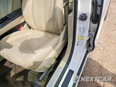 Zdjęcie 12 z 13 samochodu: 2013 LINCOLN MKZ VIN:3LN6L2J91DR816789 - miniatura