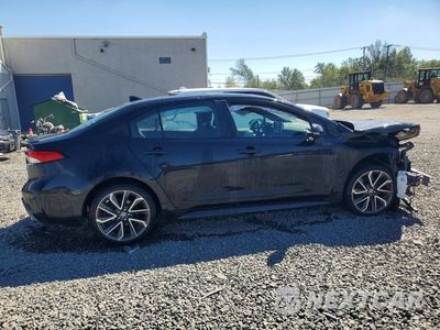 Trzecie zdjęcie samochodu z tyłu: 2020 TOYOTA COROLLA SE VIN:5YFP4RCE8LP011689 - miniatura