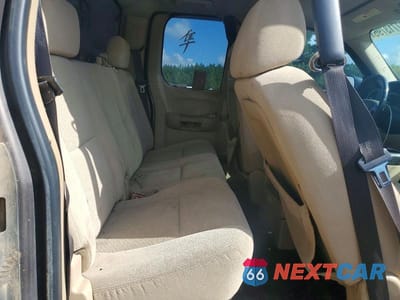 Zdjęcie 10 z 12 samochodu: 2007 CHEVROLET SILVERADO K1500 VIN:2GCEK19C871666847 - miniatura