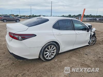 Trzecie zdjęcie samochodu z tyłu: 2023 TOYOTA CAMRY LE VIN:4T1C11AK1PU163819 - miniatura