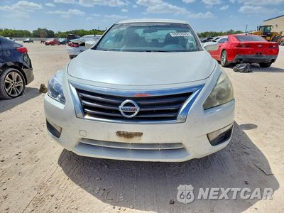 Piąte zdjęcie samochodu w środku: 2014 NISSAN ALTIMA 2.5 S VIN:1N4AL3AP6EC419703 - miniatura