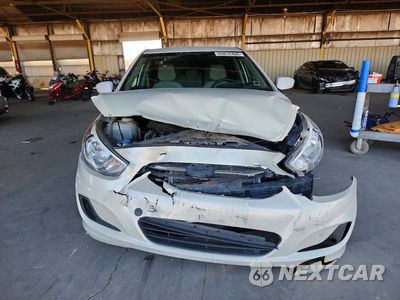 Piąte zdjęcie samochodu w środku: 2017 HYUNDAI ACCENT SE VIN:KMHCT4AE0HU168002 - miniatura