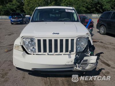 Piąte zdjęcie samochodu w środku: 2010 JEEP LIBERTY SPORT VIN:1J4PN2GK3AW164984 - miniatura
