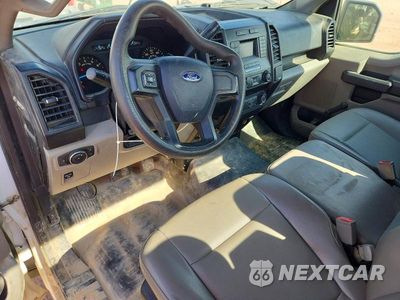 Zdjęcie 8 z 12 samochodu: 2019 FORD F150 VIN:1FTMF1CB4KKE57114 - miniatura