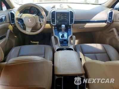 Zdjęcie 8 z 13 samochodu: 2014 PORSCHE CAYENNE VIN:WP1AA2A2XELA09175 - miniatura