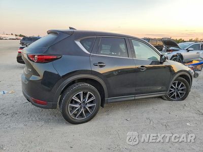 Trzecie zdjęcie samochodu z tyłu: 2018 MAZDA CX-5 GRAND TOURING VIN:JM3KFBDM5J0396029 - miniatura