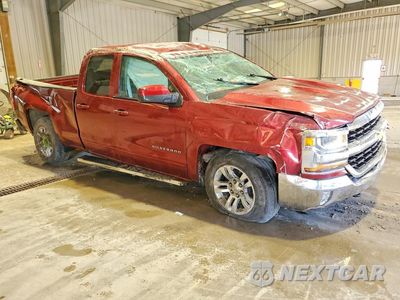 Czwarte zdjęcie samochodu z boku: 2017 CHEVROLET SILVERADO K1500 LT VIN:1GCVKREC9HZ119051 - miniatura