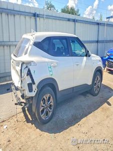 Trzecie zdjęcie samochodu z tyłu: 2025 KIA SELTOS LX VIN:KNDEPCAA8S7718190 - miniatura