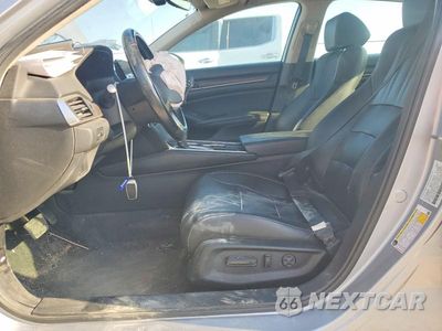 Zdjęcie 7 z 13 samochodu: 2018 HONDA ACCORD EXL VIN:1HGCV1F69JA157507 - miniatura
