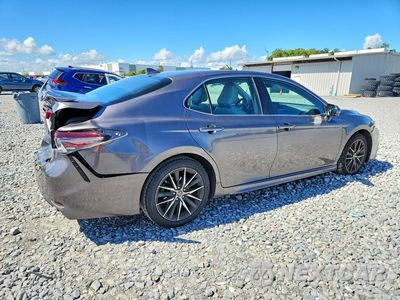 Trzecie zdjęcie samochodu z tyłu: 2024 TOYOTA CAMRY SE VIN:4T1G11AK5RU869938 - miniatura