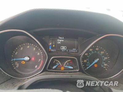 Zdjęcie 9 z 12 samochodu: 2013 FORD FOCUS TITANIUM VIN:1FADP3J29DL326744 - miniatura