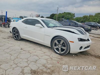Czwarte zdjęcie samochodu z boku: 2013 CHEVROLET CAMARO LS VIN:2G1FA1E34D9242696 - miniatura
