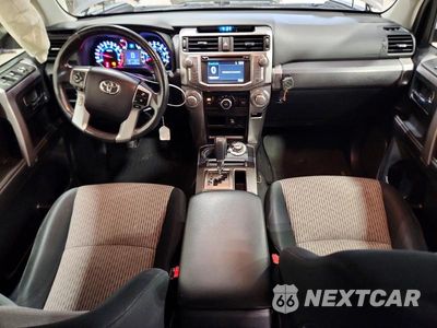 Zdjęcie 8 z 13 samochodu: 2015 TOYOTA 4RUNNER SR5 VIN:JTEBU5JR5F5207398 - miniatura