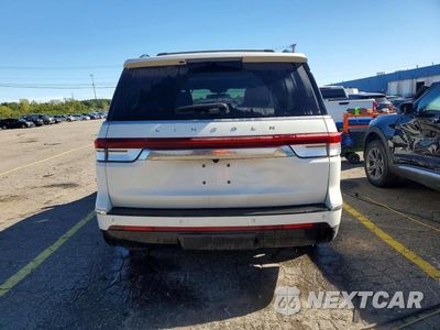 Zdjęcie 6 z 13 samochodu: 2022 LINCOLN NAVIGATOR RESERVE VIN:5LMJJ2LT5NEL10604 - miniatura