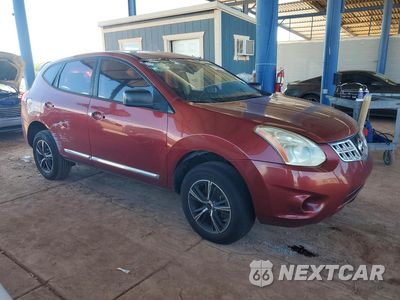 Czwarte zdjęcie samochodu z boku: 2013 NISSAN ROGUE S VIN:JN8AS5MT0DW034513 - miniatura
