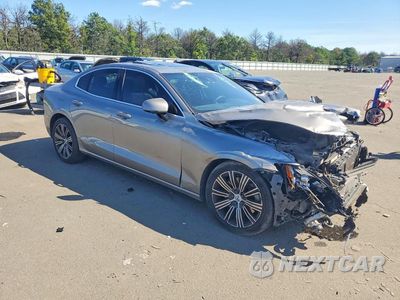 Czwarte zdjęcie samochodu z boku: 2021 VOLVO S60 T8 RECHARGE INSCRIPTION VIN:7JRBR0FL1MG124437 - miniatura