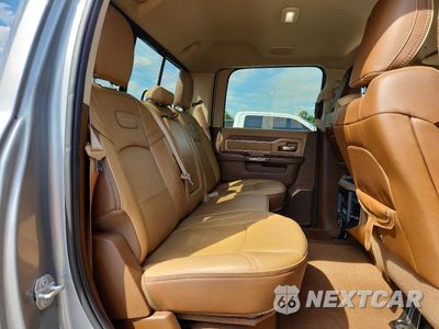 Zdjęcie 10 z 13 samochodu: 2021 RAM 2500 LONGHORN VIN:3C6UR5GLXMG680423 - miniatura