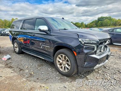 Czwarte zdjęcie samochodu z boku: 2023 CHEVROLET SUBURBAN K1500 PREMIER VIN:1GNSKFKD4PR336642 - miniatura