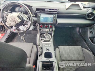 Zdjęcie 8 z 13 samochodu: 2024 TOYOTA GR86 BASE VIN:JF1ZNBB14R8755019 - miniatura