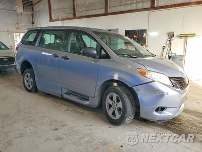 Czwarte zdjęcie samochodu z boku: 2015 TOYOTA SIENNA L 7-PASSENGER VIN:5TDZK3DC4FS543770 - miniatura