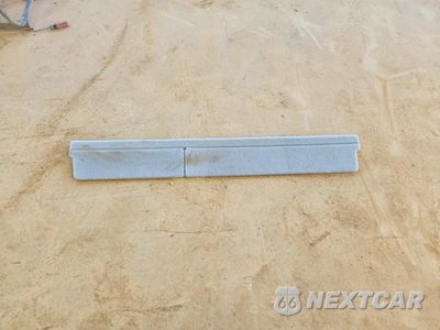 Zdjęcie 13 z 14 samochodu: 2025 GMC ACADIA DENALI VIN:1GKENLRS9SJ240243 - miniatura