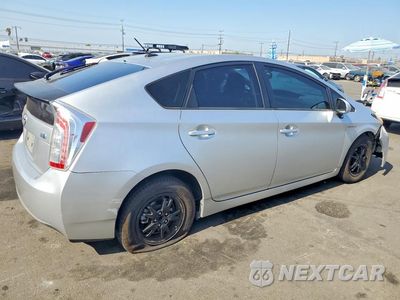 Trzecie zdjęcie samochodu z tyłu: 2012 TOYOTA PRIUS FOUR VIN:JTDKN3DU5C5446287 - miniatura